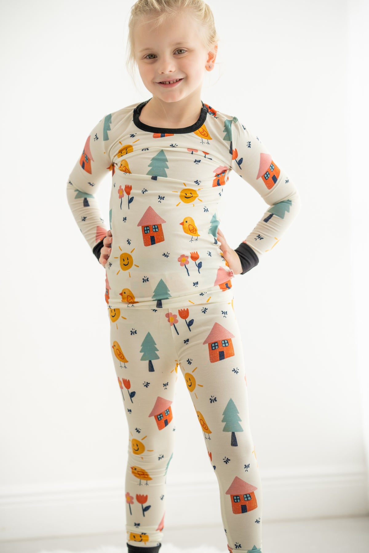 Hugs & Giggles kids' bamboo pajama set with long-sleeve top and pants