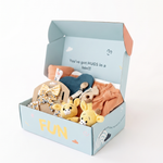 Cinnamon gift set close view