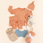 Cinnamon gift set flat lay