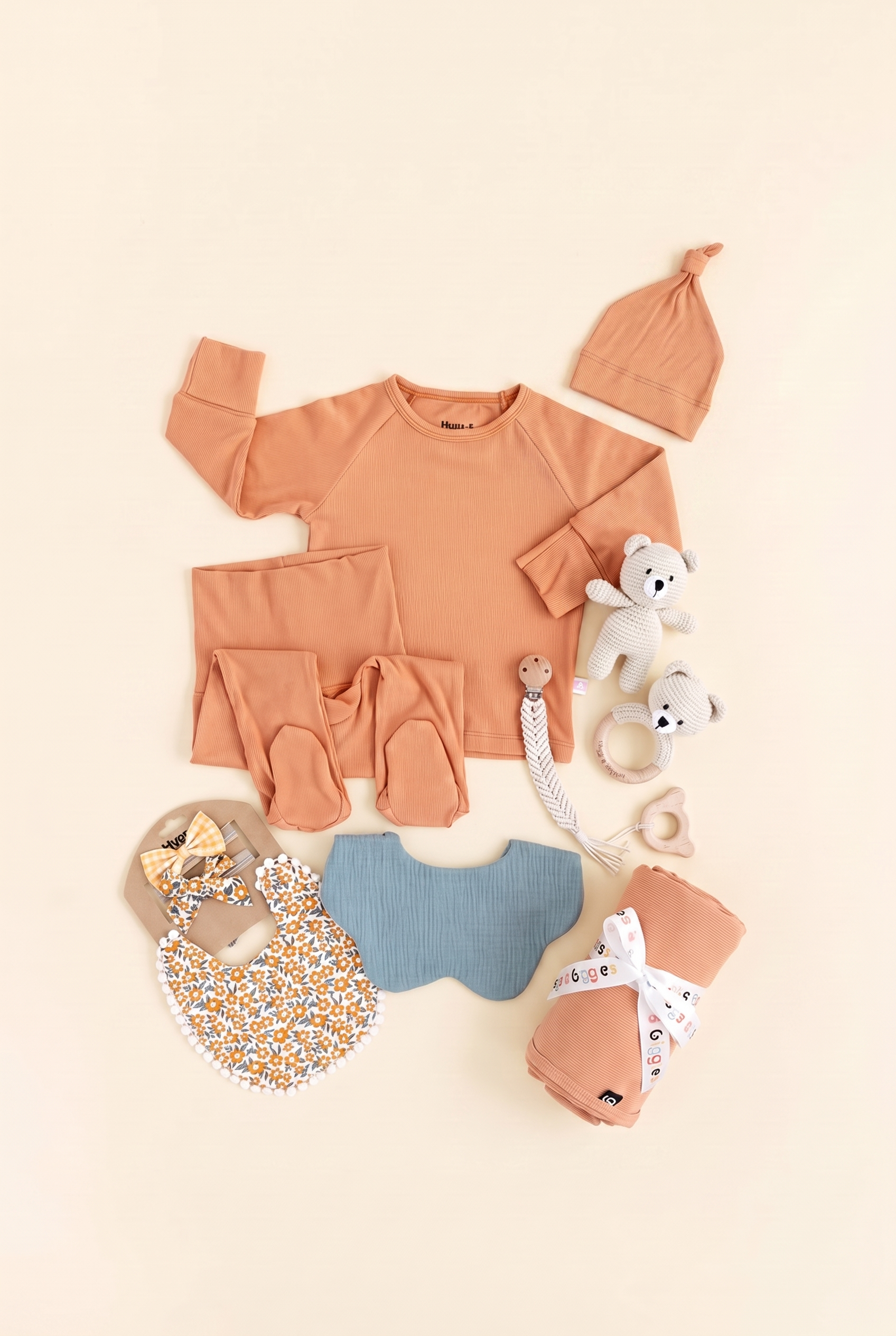 Cinnamon gift set flat lay